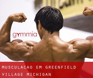 Musculação em Greenfield Village (Michigan)
