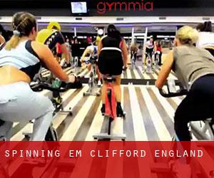 Spinning em Clifford (England)