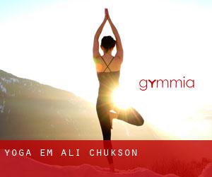 Yoga em Ali Chukson