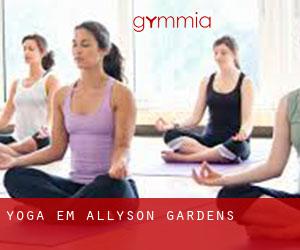 Yoga em Allyson Gardens